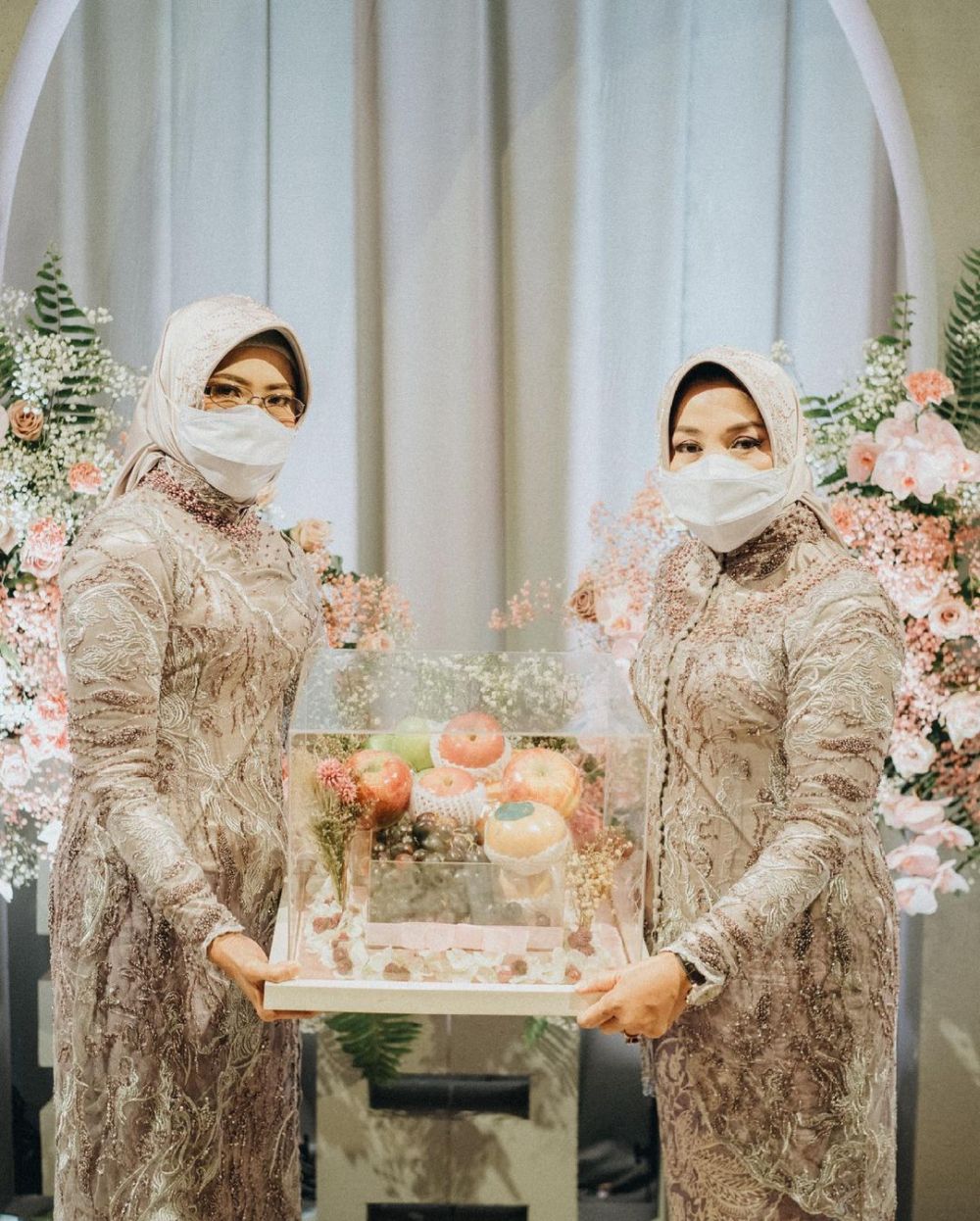 Segera menikah, ini 10 momen lamaran Winona Willy adik Nikita Willy