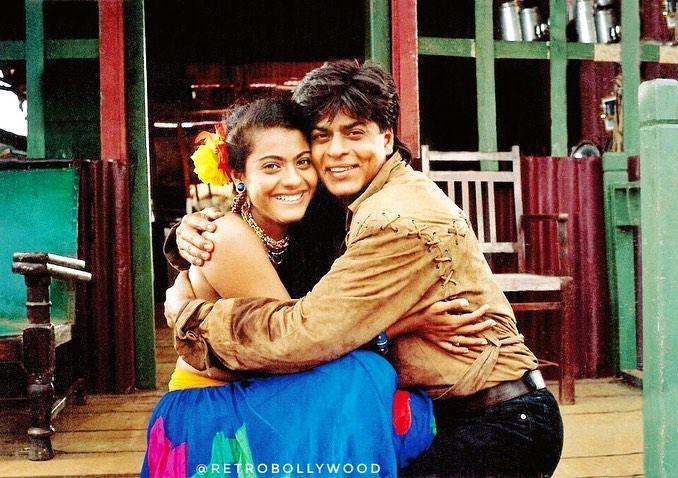 Potret lawas Shah Rukh Khan dan 10 pasangannya saat main film