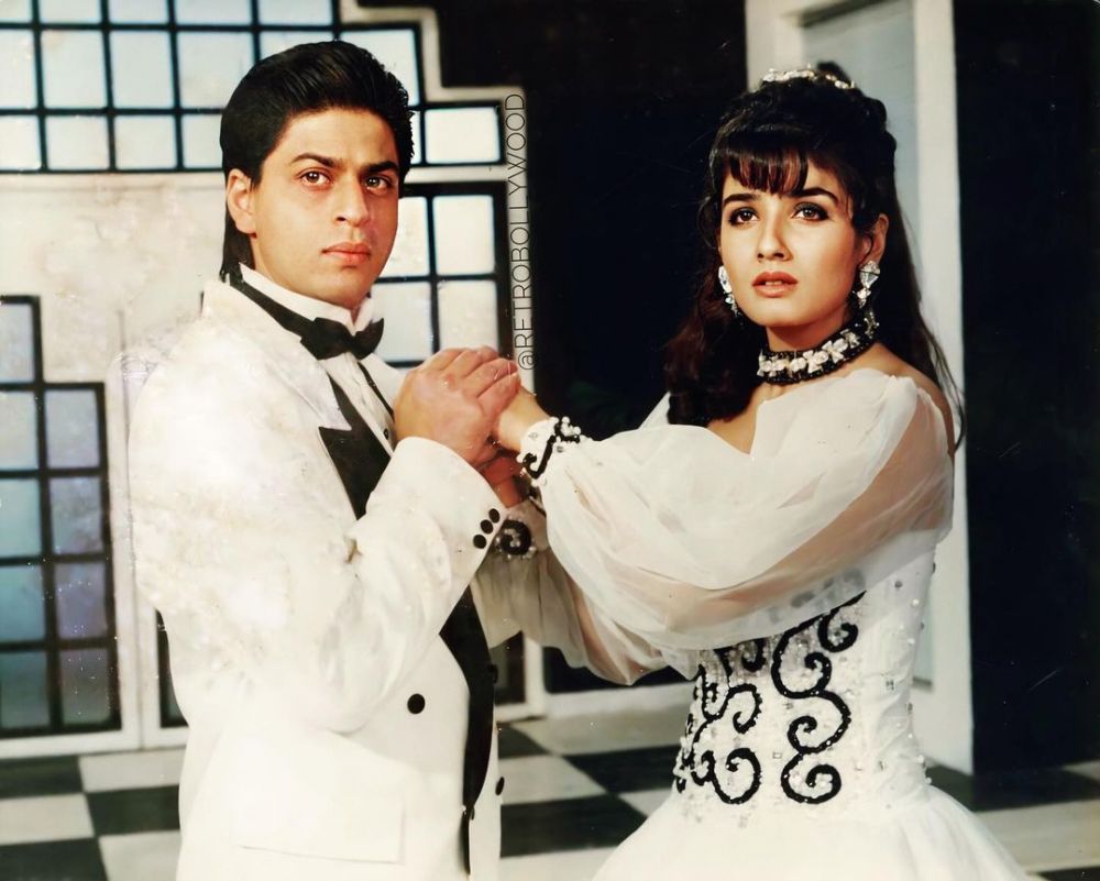 Potret lawas Shah Rukh Khan dan 10 pasangannya saat main film