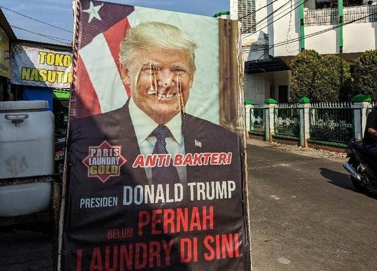 22 Spanduk lucu jasa laundry ini bikin mencuci makin semangat