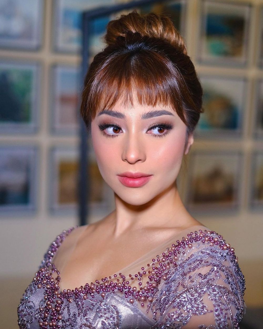 12 Pesona Nikita Willy di acara lamaran sang adik, anggun dan elegan