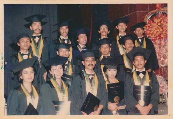 15 Transformasi Jokowi dari masa muda hingga ulang tahun ke-60