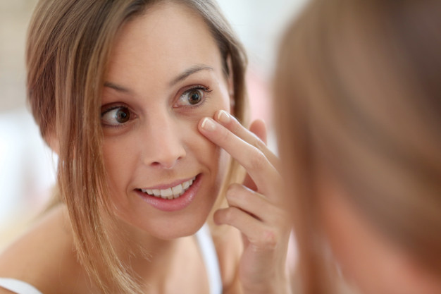 10 Manfaat kunyit untuk kecantikan dan cara pemakaiannya, mudah & aman