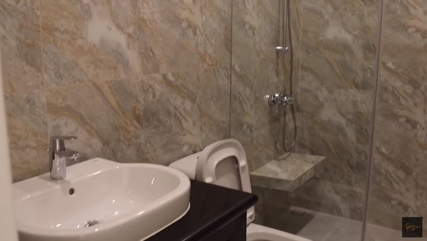 10 Momen Ivan Gunawan tunjukkan rumah baru, ada rooftop-nya