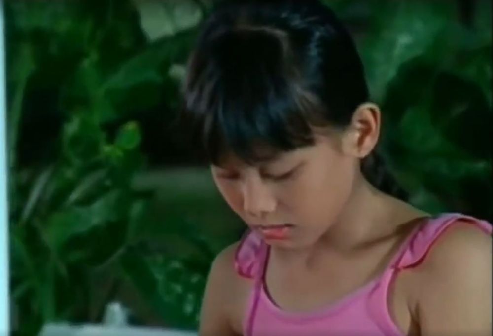 10 Potret lawas Dinda Hauw saat jadi artis cilik, curi perhatian