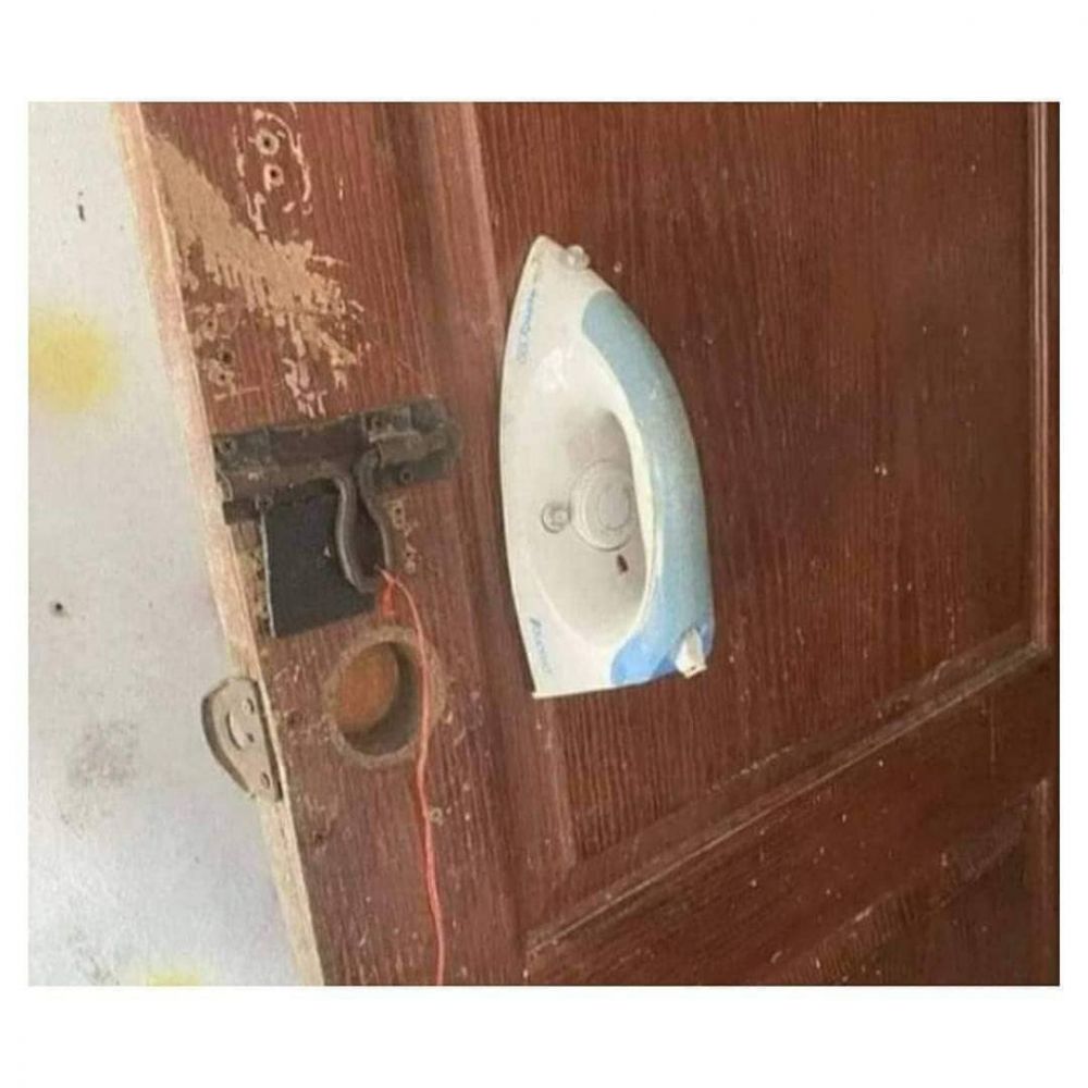 10 Ide kreatif pakai perabotan rusak ini kocak tapi unik