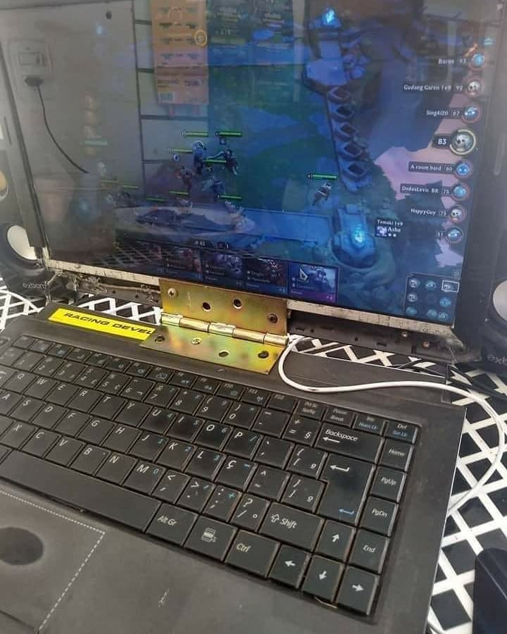 10 Ide kreatif pakai perabotan rusak ini kocak tapi unik