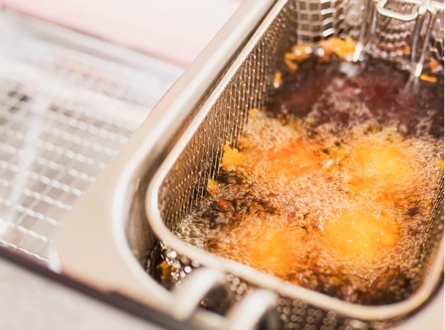 5 Tips menggoreng kerupuk bawang, renyah dan anti melempem