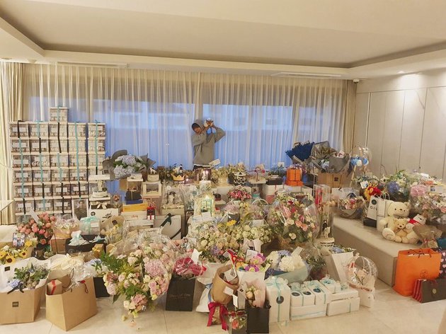 8 Potret perayaan ultah Lee Min-ho dari tahun ke tahun, banjir kado