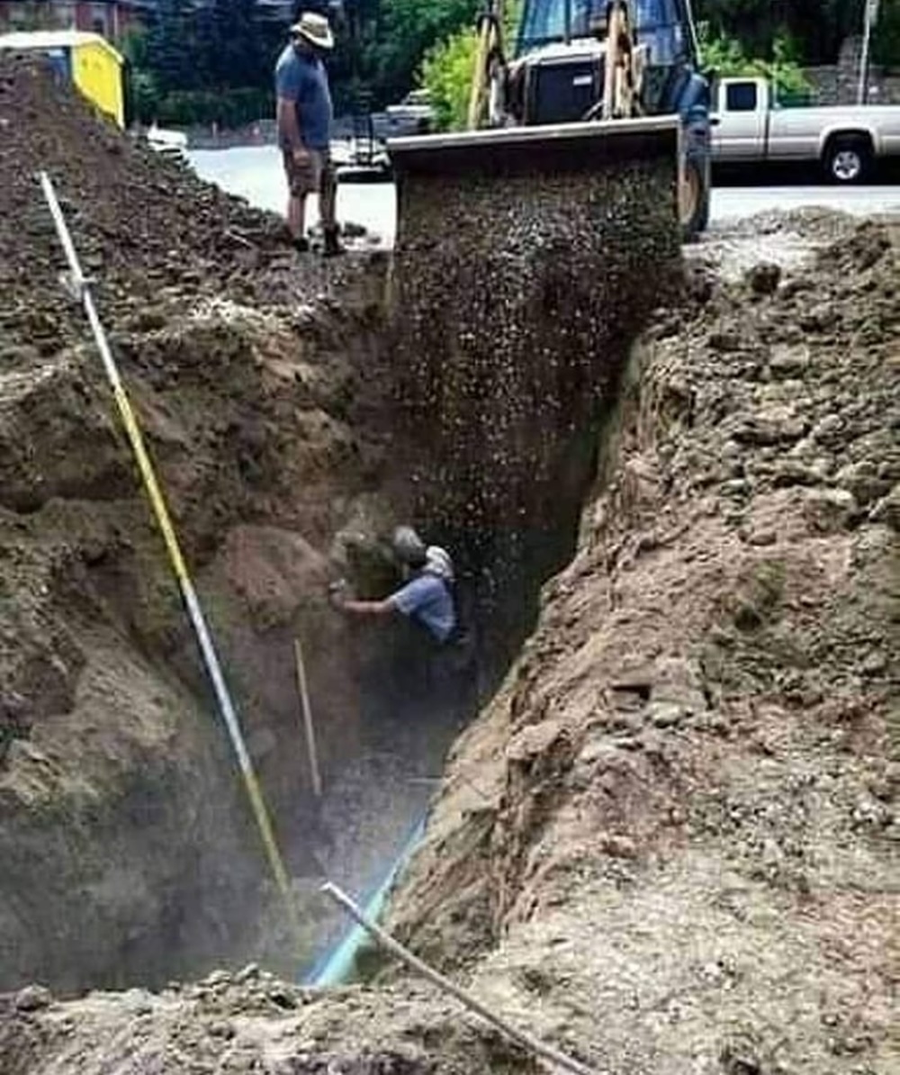 15 Potret lucu 'teamwork' ini bikin kamu kesel seharian