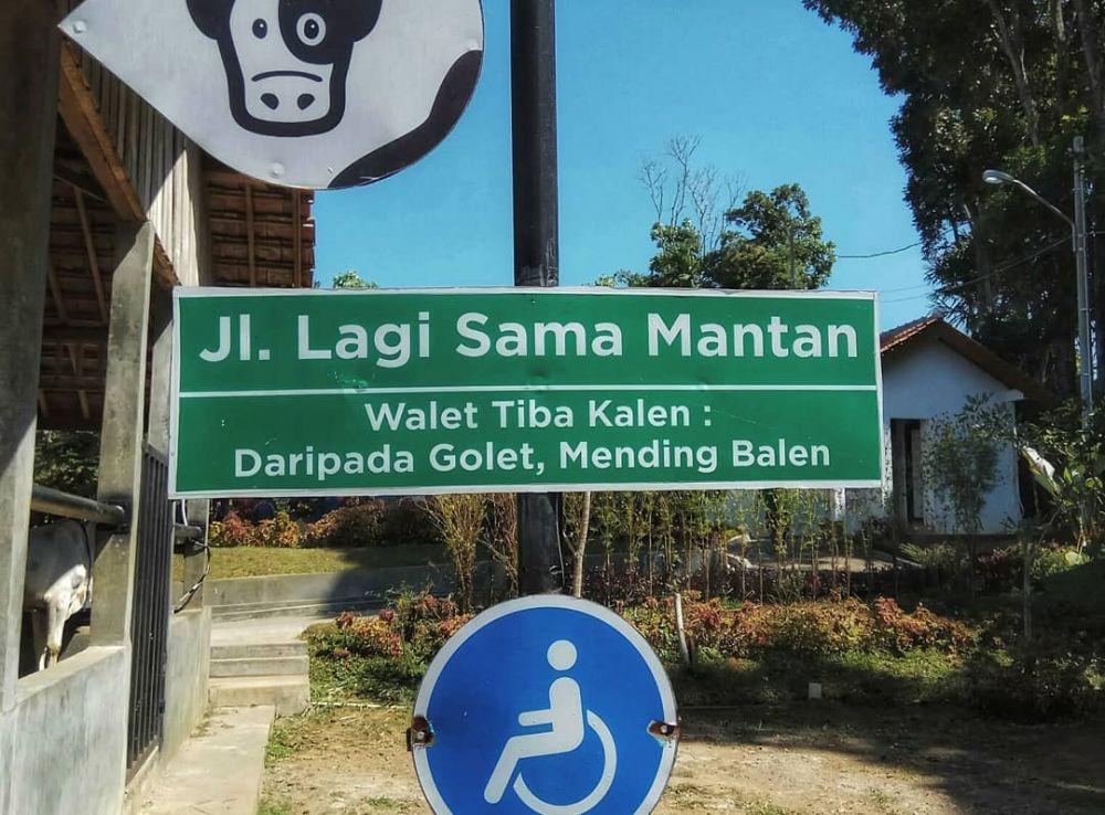 20 Pelesetan lucu nama jalan ini bikin ngakak cekikikan