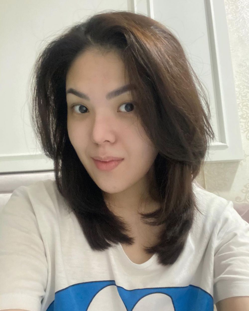 Kisah perjuangan 15 seleb sembuh dari Covid-19 pada 2021, penuh haru