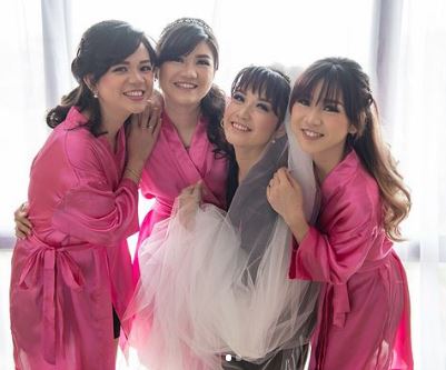 Potret bridal shower 8 eks personel girlband, Kinal JKT48 tema frozen