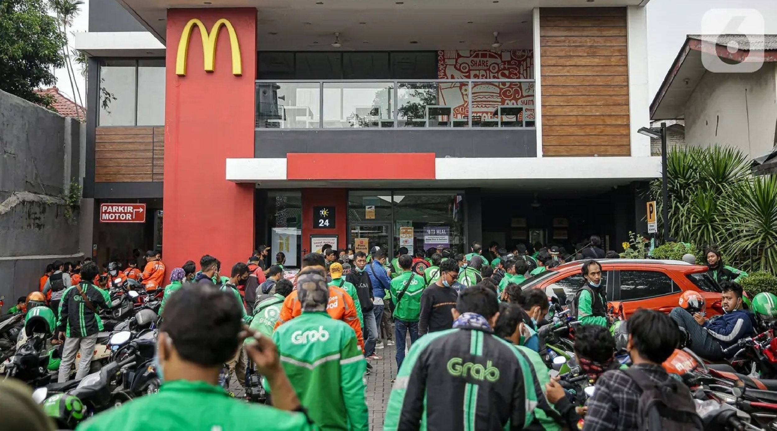 35 ribu driver Gojek dapat tip Rp 159 juta dari para fans BTS