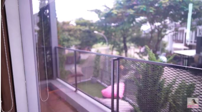 12 Potret kamar Felicya dan Caesar Hito, walk in closet curi perhatian