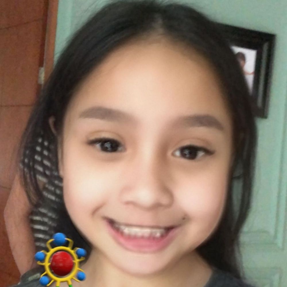 6 Potret wajah Nagita Slavina usai pakai filter foto, manglingi