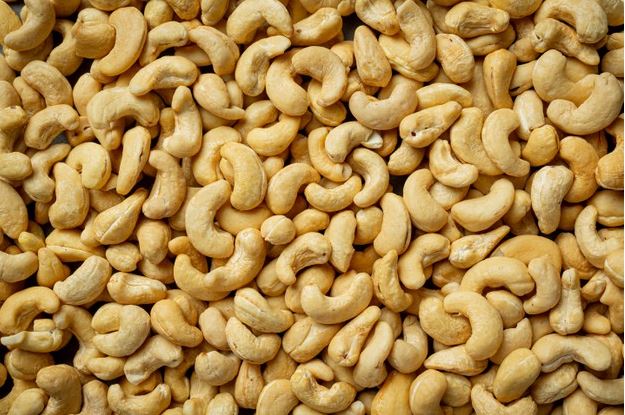 5 Cara menggoreng kacang mete agar renyah dan tidak pahit