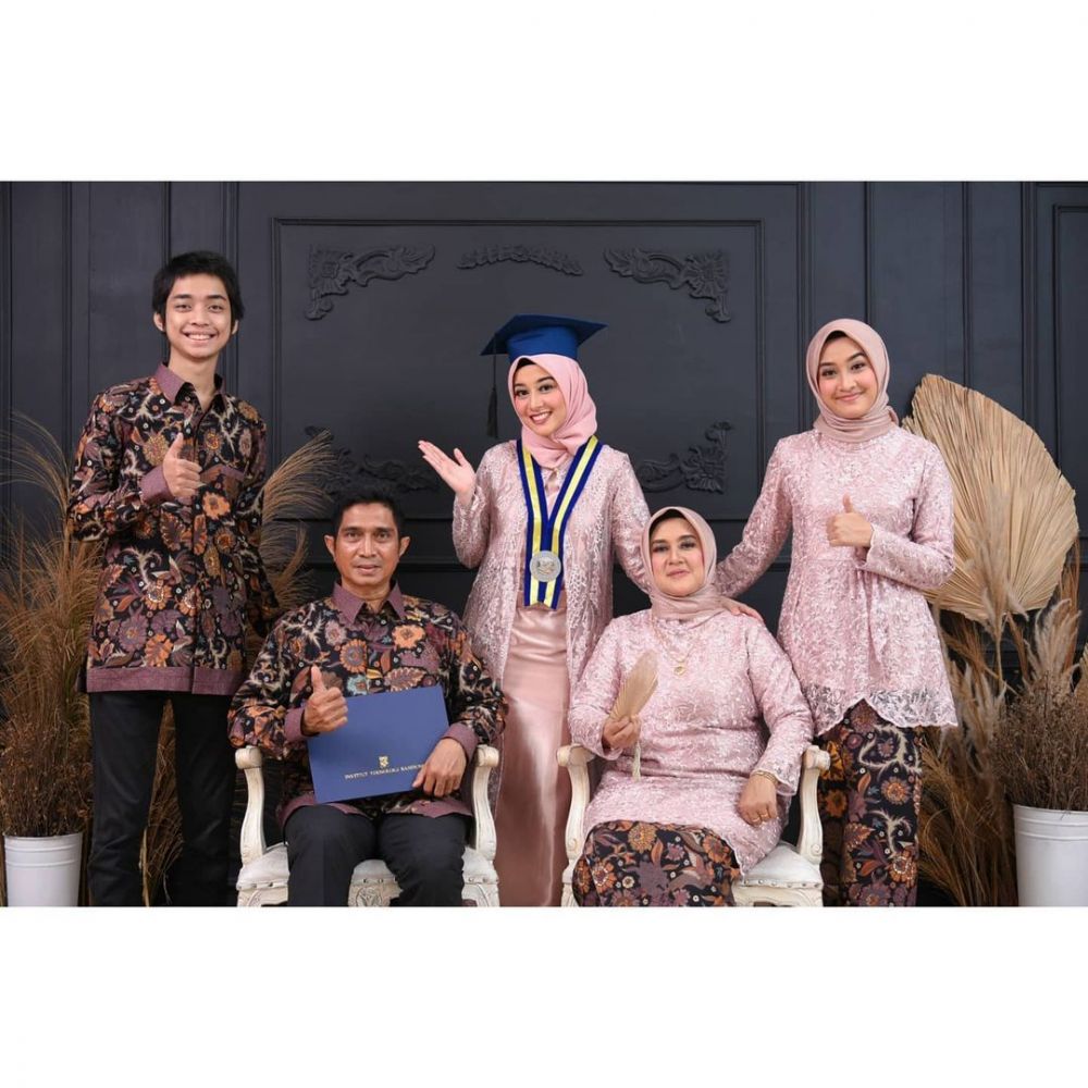 Kisah Maya Nabila mahasiswi S3 termuda ITB berusia 21 tahun