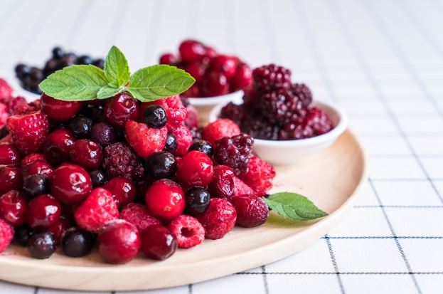 13 Buah ini dapat menutrisi kulit kering, bikin lembap