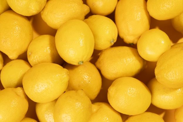 13 Buah ini dapat menutrisi kulit kering, bikin lembap