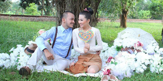 10 Potret lawas Sarwendah dan Ruben Onsu zaman pacaran, bikin baper