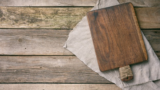 Sering dikira sama, ini 5 beda talenan kayu, plastik dan bambu