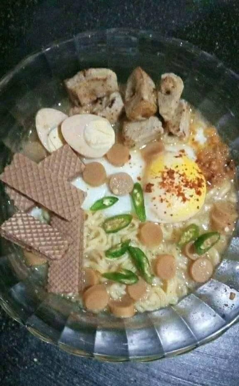 20 Potret lucu penampakan mi rebus ala warganet, absurd abis