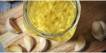 6 Cara membuat baceman bawang putih, praktis dan tahan lama
