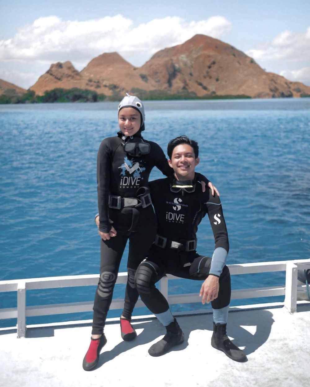 Momen 7 seleb diving di Labuan Bajo, Awkarin bertemu Penyu raksasa