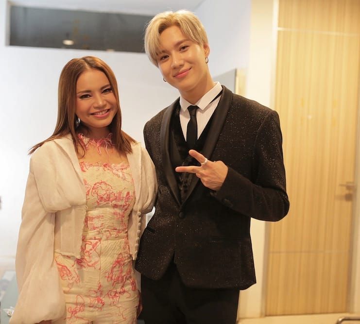 8 Momen Rossa foto bareng seleb Korea, bikin iri K-Popers