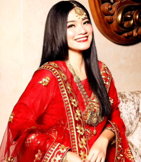 Pesona 10 aktris Tanah Air pakai baju India, ada Amanda Manopo