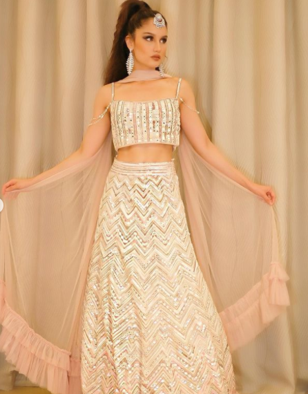 Pesona 10 aktris Tanah Air pakai baju India, ada Amanda Manopo