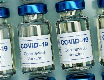 5 Fakta vaksin AstraZeneca, bisa jadi antibodi selama 1 tahun