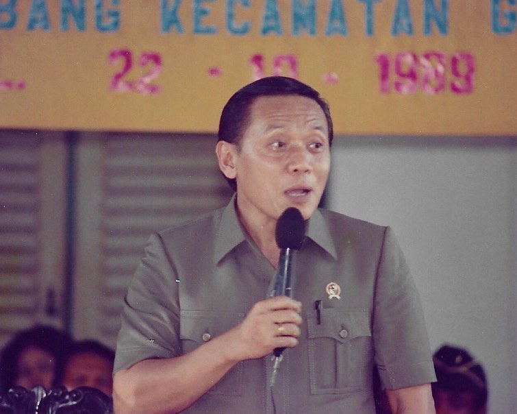 8 Potret lawas Harmoko saat menjabat Menteri Penerangan era Soeharto
