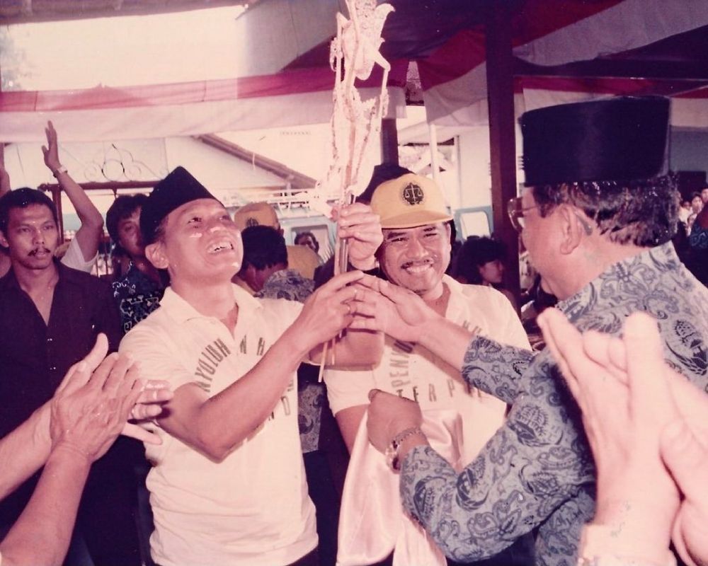 8 Potret lawas Harmoko saat menjabat Menteri Penerangan era Soeharto