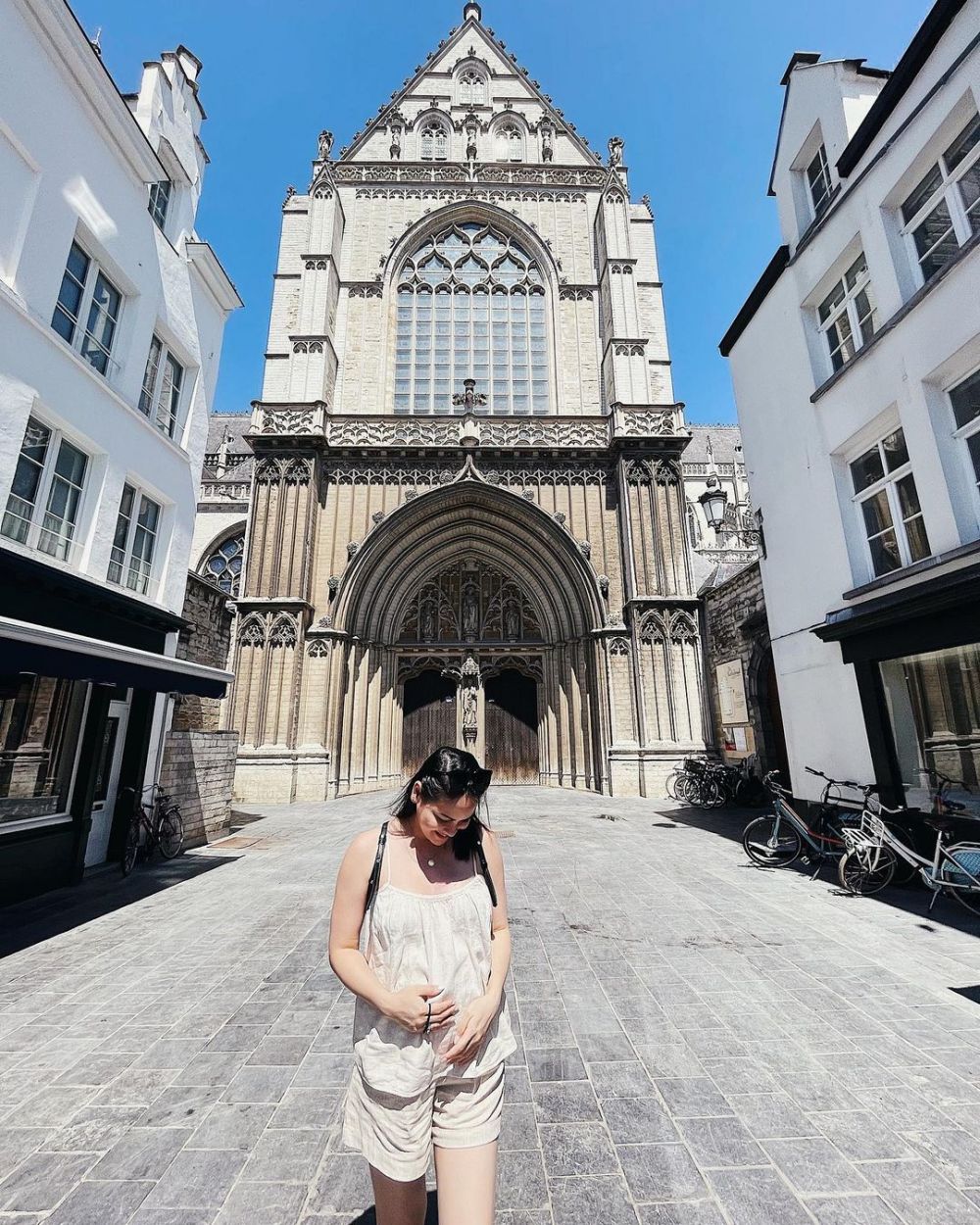 Lama tak ada kabar, ini 10 potret terbaru Ghea D'Syawal pamer babybump