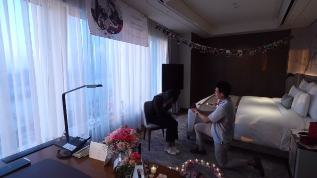 11 Momen YouTuber Jang Hansol lamar kekasih, penuh kejutan romantis