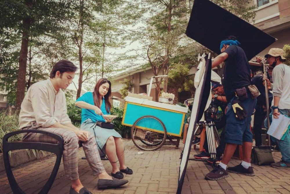 10 Potret pemain Cinta Fitri The Series di balik layar, kompak abis