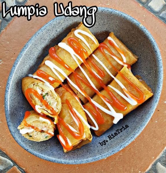 13 Resep lumpia udang, gurih dan cocok jadi camilan
