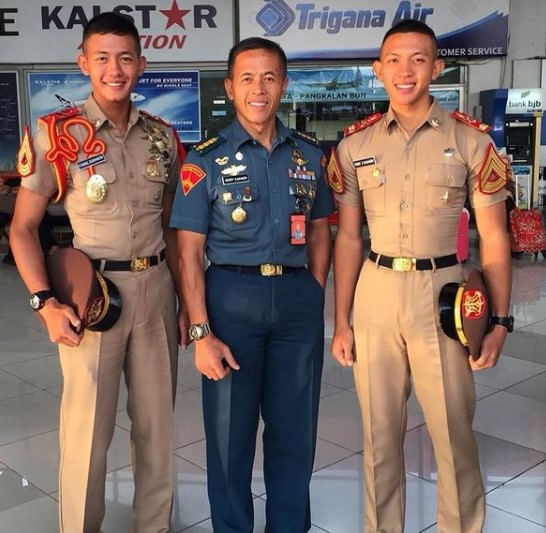 5 Potret kakak adik sama-sama peraih Adhi Makayasa AAL, membanggakan