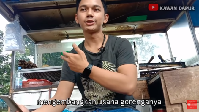 Kisah penjual gorengan raih omzet jutaan, dulu dihina kini jadi idola
