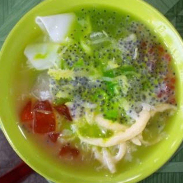 14 Makanan & minuman ini namanya serem abis, ada ayam rambut setan