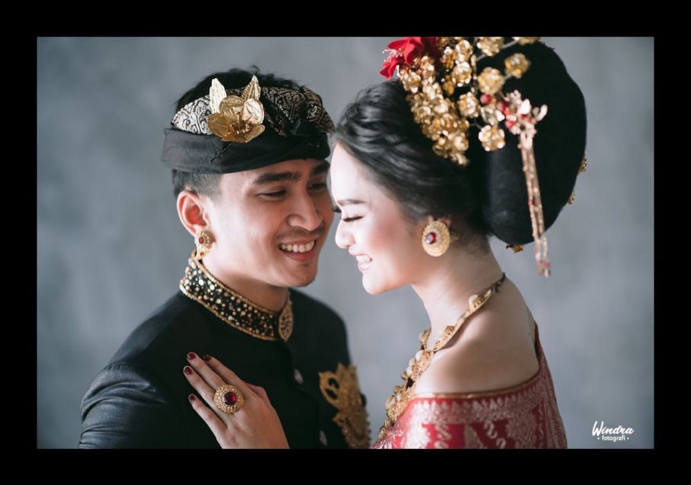 10 Potret prewedding Lutfi Agizal dan Nadya Indry, berbaju adat Bali