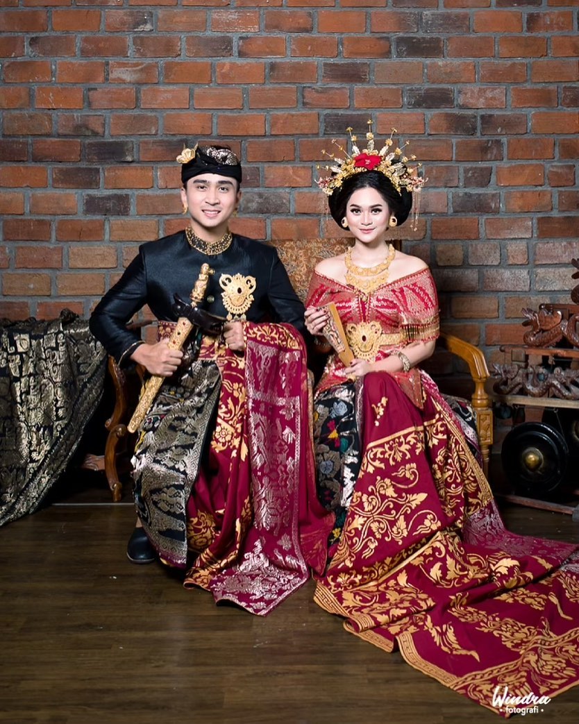 10 Potret prewedding Lutfi Agizal dan Nadya Indry, berbaju adat Bali