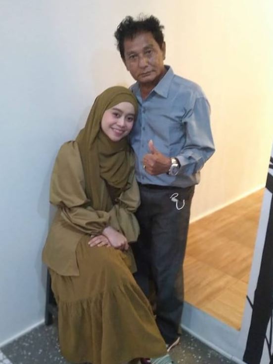 8 Potret Lesty Kejora dan ayah Rizky Billar, penuh kehangatan