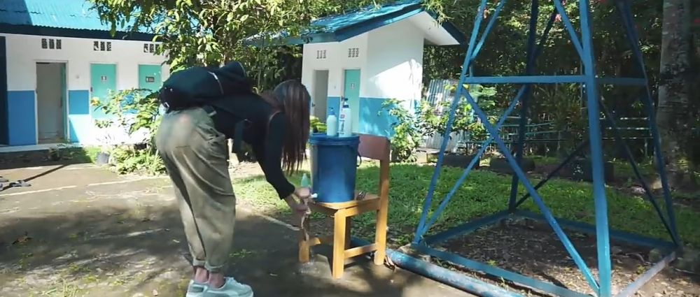 10 Potret sekolah yang dibangun Cinta Laura, lokasinya di pedalaman