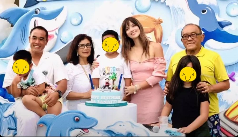 10 Potret Nia Ramadhani dan mertua, penuh kehangatan