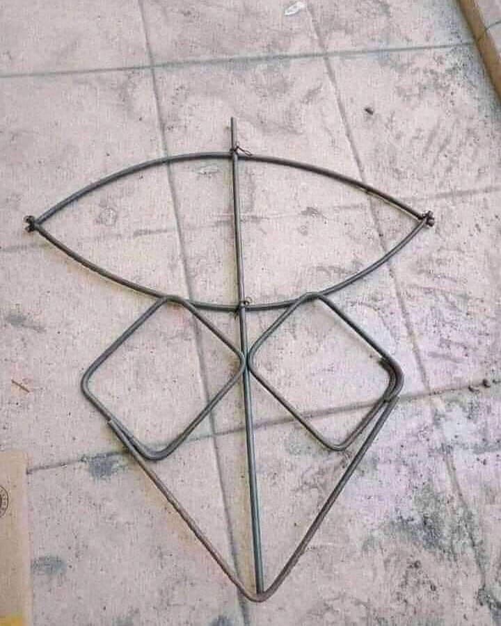 20 Bentuk nyeleneh layang-layang ini bikin males main