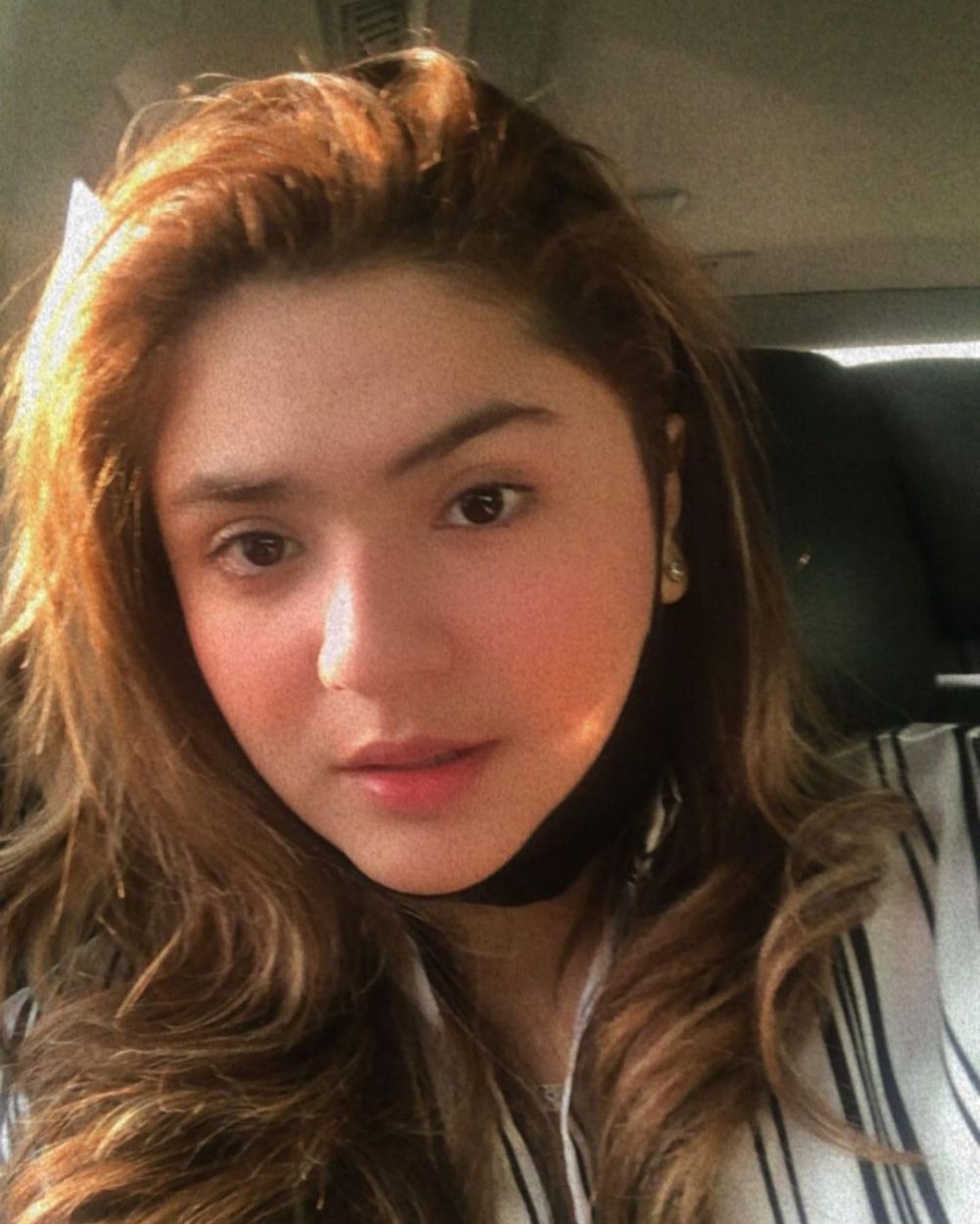 10 Potret Syelfa Alhamid, cucu Elvy Sukaesih yang cantik & berprestasi