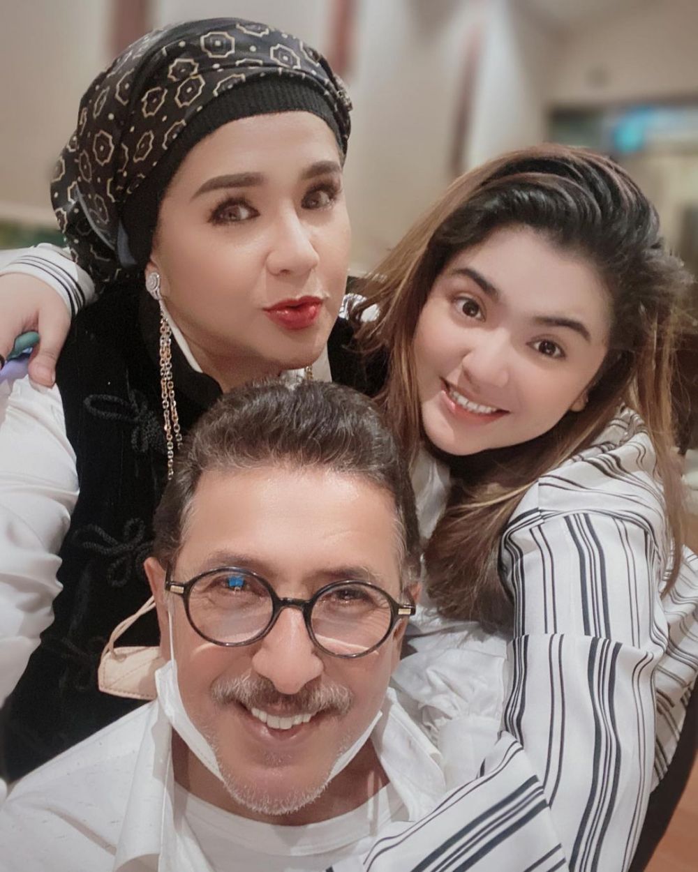 10 Potret Syelfa Alhamid, cucu Elvy Sukaesih yang cantik & berprestasi